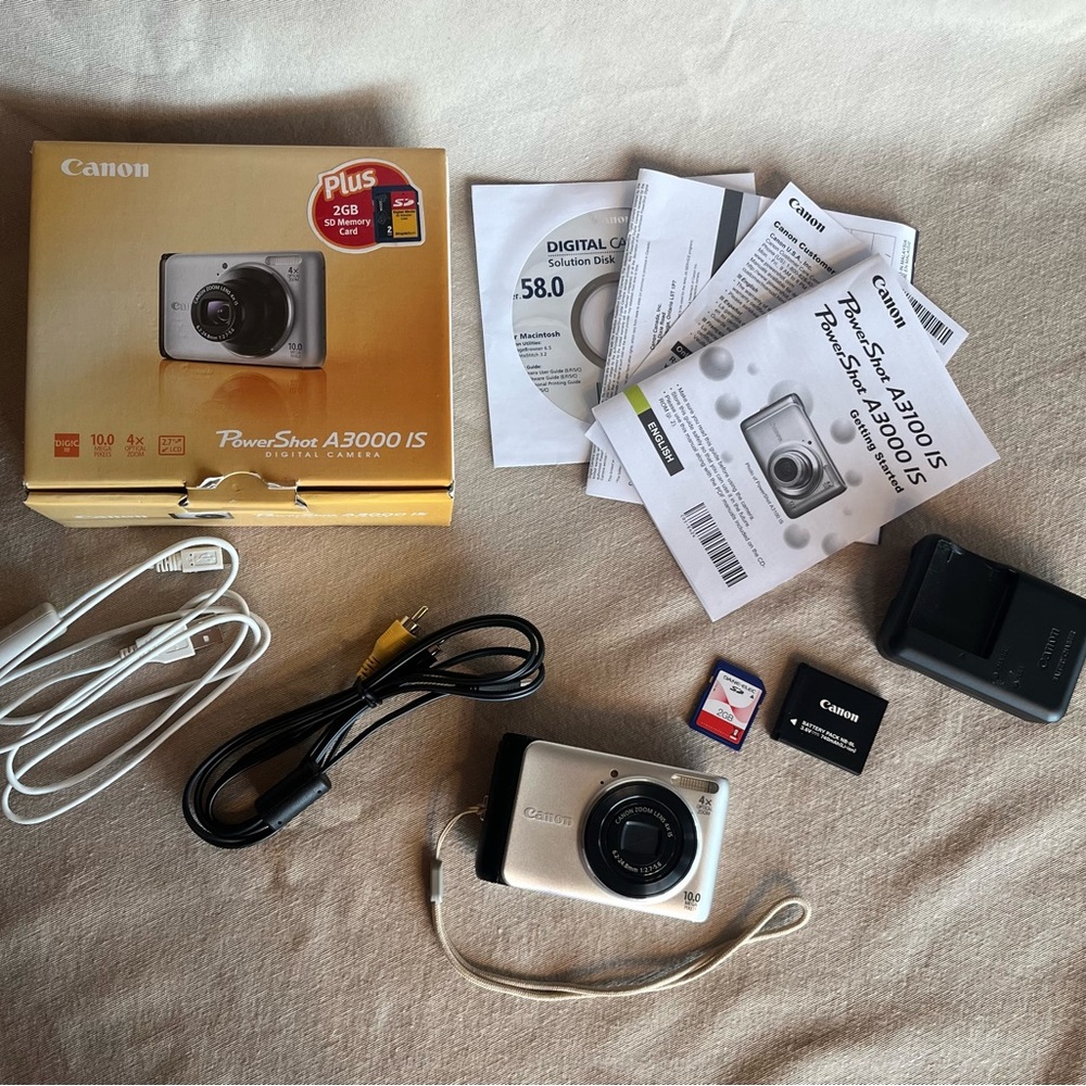 Canon PowerShot A3000 IS - Vintage Digital Camera Bundle 📸✨